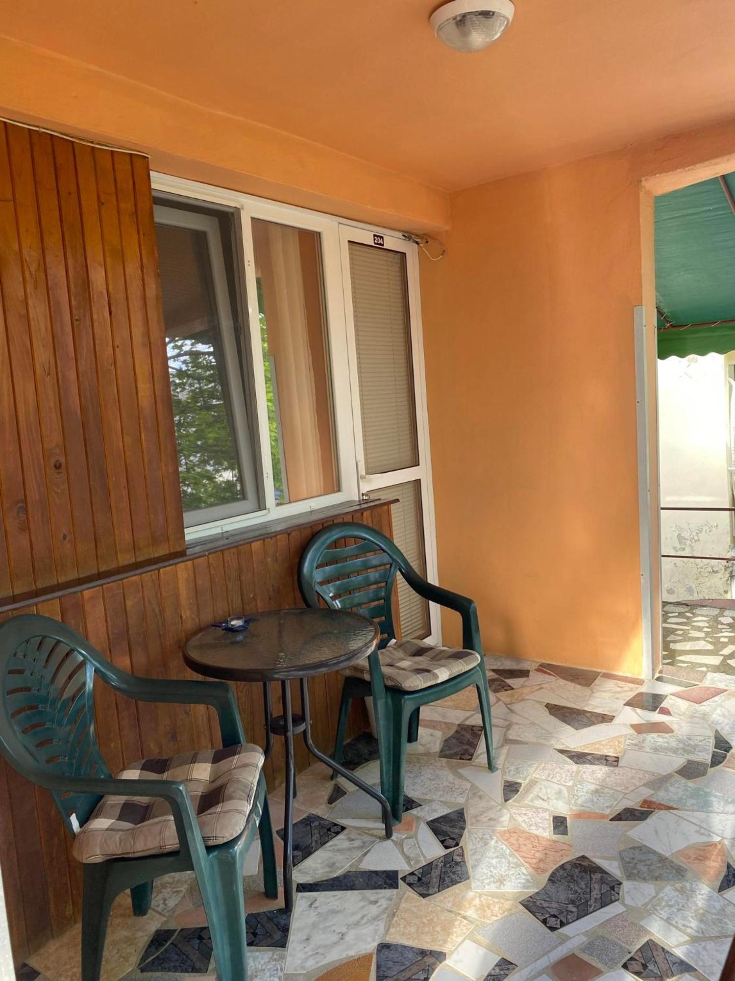 Family Hotel Julian Kranevo Exterior foto